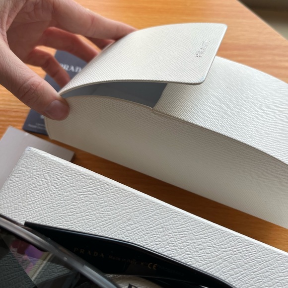 NWT Prada Black Gold Limited Edition Oversized Cat Eye Shield Sunglasses SPR16T - Picture 16 of 16